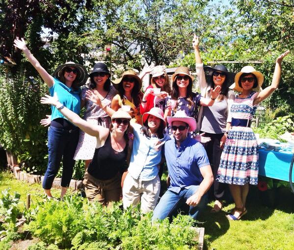 kassiaoconnor's tweet image. Such fun! Missed you @deechow @rhilsen MT @rosalindasanch: #socivilized #spotoftea @akikaltenbach @_CherLee_