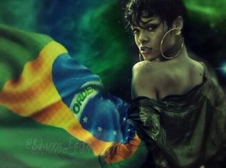 YahooSportFR's tweet photo. #CDM2014 #FRA - Et pendant ce temps là, Rihanna est à fond derrière les Bleus RT @rihanna: $$ on France cc @jeanral http://t.co/JLuWItQlsn