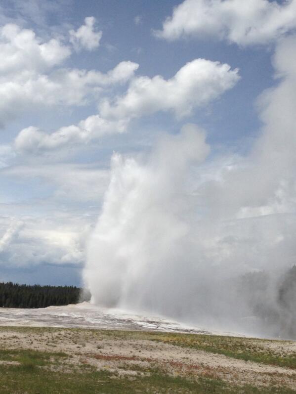 Lord help me be as consistent as Old Faithful #YellowstoneVacation