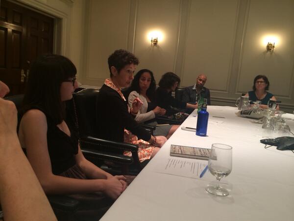 Yale_Nonprofit's tweet image. .@VHoexter recaps last week's #Roundtable on #ProgramEffectiveness! "Keep it simple" was a takeaway. #nonprofit