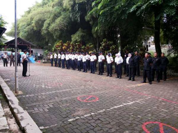 Iptu <a href="/MUGITOBINMAS/">MUGITO BINMAS</a> Apel Pembinaan kamtibmas jelang ramadhan kpd Satpam Ui diikuti 60 org @restadepok