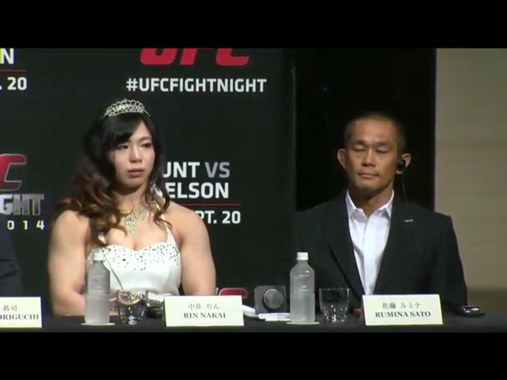 BrB1m0ZCAAAidP3.jpg:large