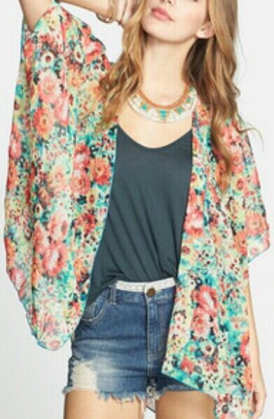 fashpopp's tweet image. Cardigans are great for the breezy summer weather. See how I styled this cardigan. Bit.ly/1l05LEX @KeatonRow