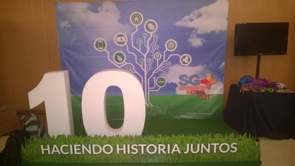 FerminMarinA's tweet image. @pedrogk Muchas felicidades Pedro por los primeros diez años de #softwareguru y a todos los que lo han hecho posible.