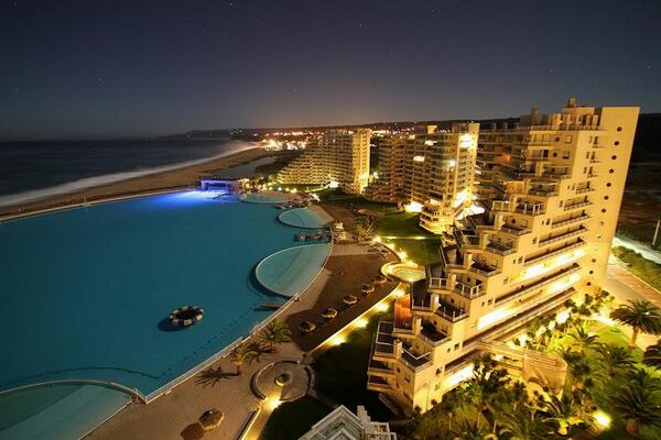 منتجع “سان ألفونسو ديل مار” San Alfonso del Mar في مدينة ألجرابو Algarrobo في دولة #تشيلي.
#معلومات_سياحية