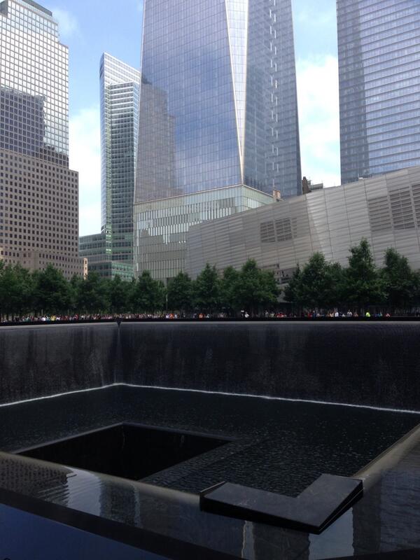 jmherrick's tweet photo. 9/11 Memorial #neverforget http://t.co/DiAYHu17kM