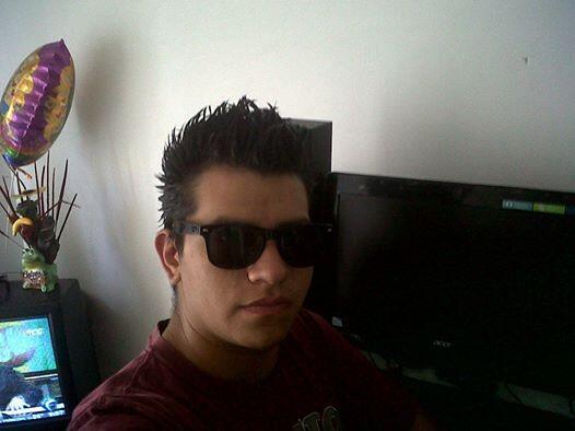 _EstiloCalljro's tweet image. aki en mi HOUSE.... el cafo ya a tyirar barra.., sta mañana razaa.