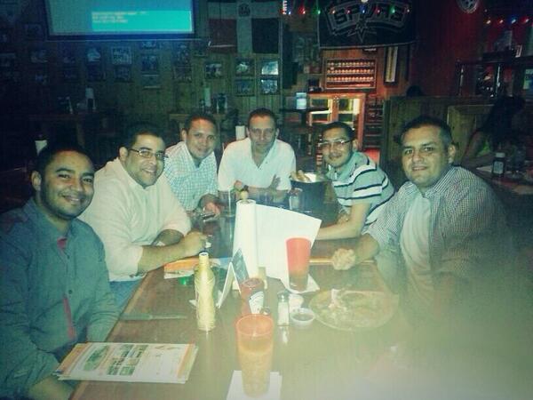 HectorDi4z's tweet image. #Latepost @hootersdr junto a buenos amigos de #CostaRica @ARC3LABS #BCR @Adapptics faltó el CTO @DkanoMusic