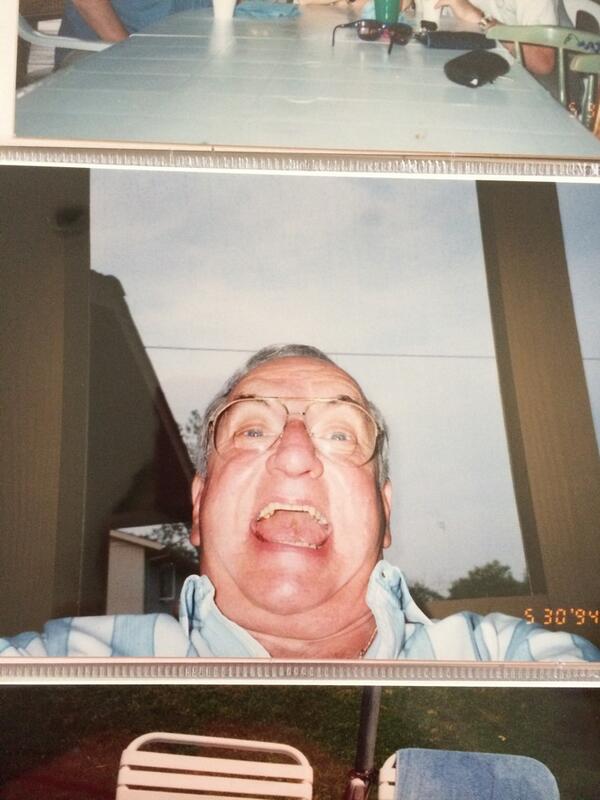 rbenji22's tweet image. The original selfie!
#papapaul
#misshimBT