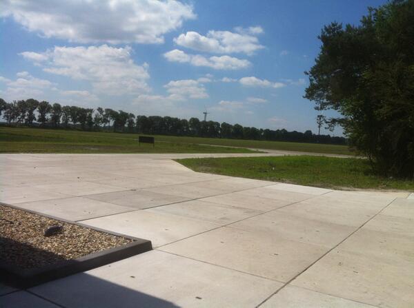 _Stelcon_'s tweet image. #van_Werven levert #Stelcon platen en goten bij Siebenga-Langendoen V.O.F. te Swifterbant.