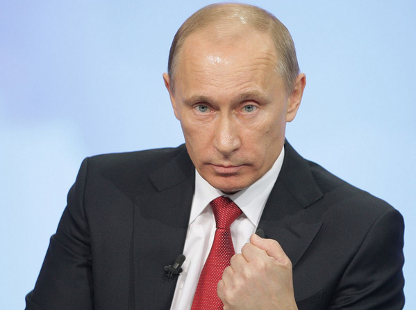 SmartNewsru's tweet photo. Рейтинг одобрения работы Путина достиг пика с 2000 года  http://t.co/jhlr8gVJyd http://t.co/wwPTJOkNcQ