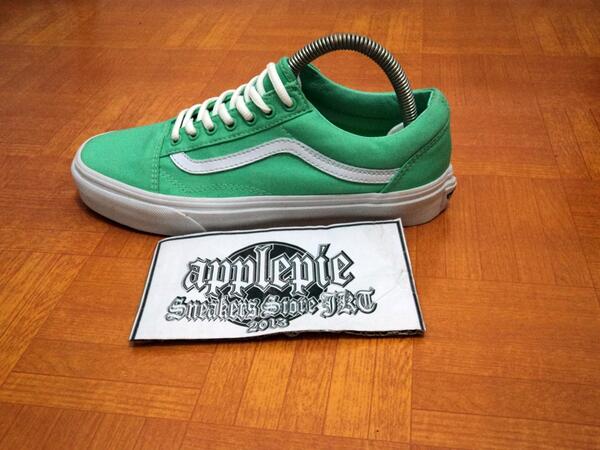 Vans oldskool biscay green , Us 6.5, BNIB BNWT, IDR 550k <a href="/TvOne_News/">Who Dan?</a> <a href="/Yoyoirawan/">Y</a> <a href="/saviroo/">Najman Saviro Kasyfi</a> @PSYCHO_FTWR