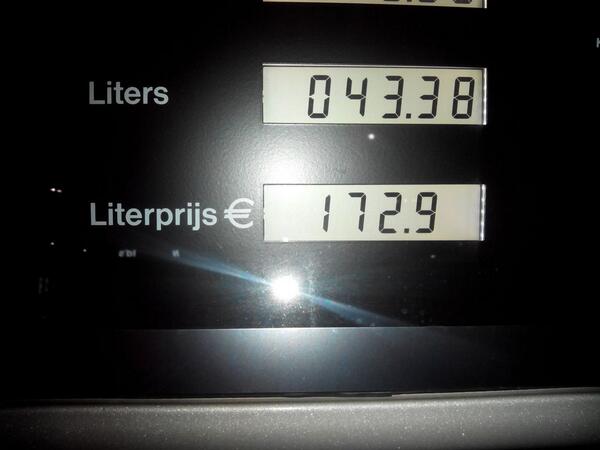 De benzineprijs is erg gestegen vandaag.