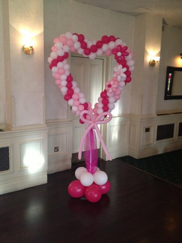 ATballoons's tweet photo. A few prom ideas xx http://t.co/gqbYCK91HB
