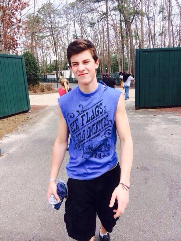 Someone fake him 😍😍