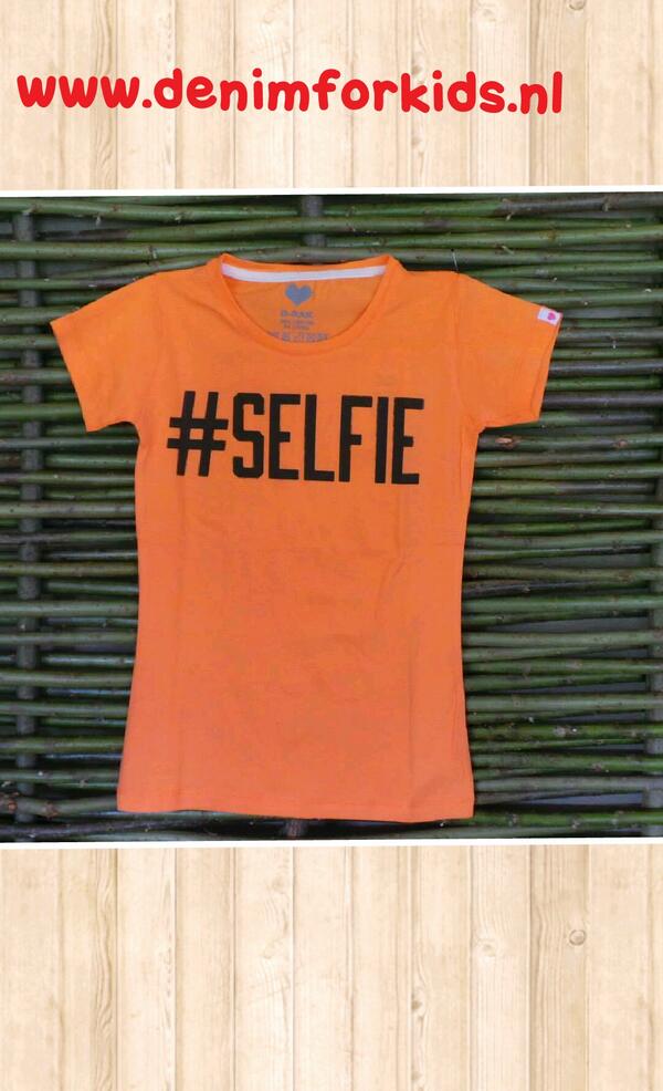 Ook voor meiden Orange shirt #selfie.