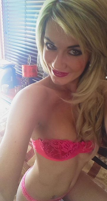 KEEP CALM.. tomorrow is FRIDAY!! Njoy ur day loves* #thursdaytreat #selfie @PlayboyMagSA @Playboy_NL<a href="/tag/selfie"class="tags"><span>#selfie</span></a><a href="/tag/thursdaytreat"class="tags"><span>#thursdaytreat</span></a>