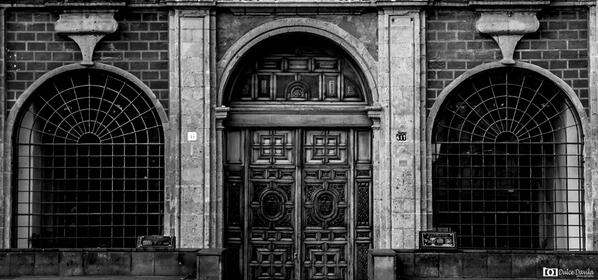 dulcedavilamx's tweet photo. Buen día mis queridos amigos... aquí les dejo #ClickDeHoy Titulada "La Puerta" http://t.co/KDSmOxjlry