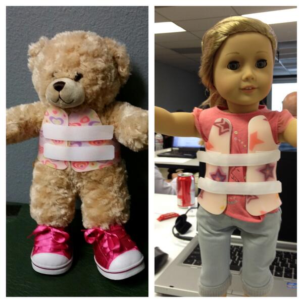 HangerNews's tweet image. Going 2 @CurvyGirlsScoli convention? We’ll be there! Come see us for chance 2 win @buildabear &amp;amp; @American_Girl doll!