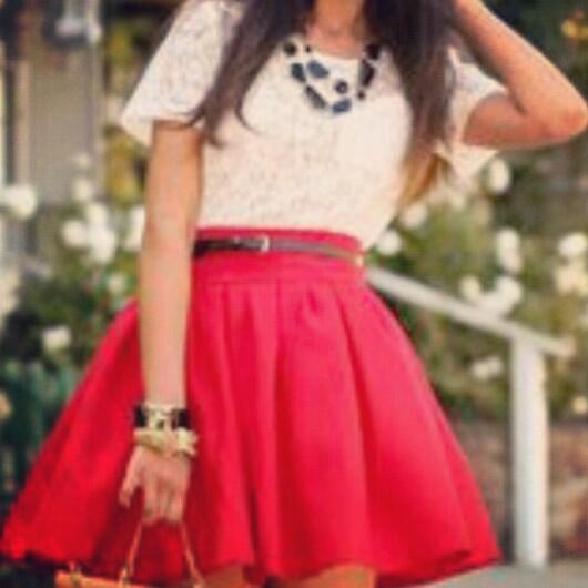 fashpopp's tweet image. Stay on trend with circle skirts and light colors for summer.