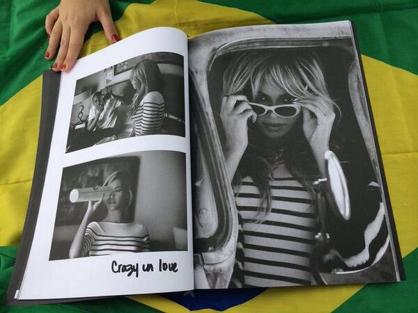 Nih_Beautiful's tweet photo. as primeiras imagens do “tour book” da “On The Run Tour”, de Beyoncé e Jay Z http://t.co/B5aT3rpjSC http://t.co/nBSSu9Ql3G