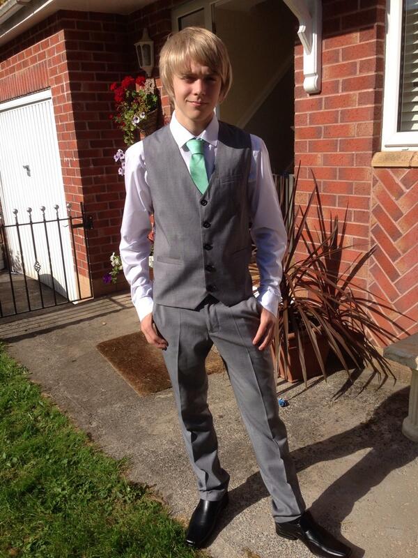 w4lla's tweet photo. My handsome young man growing up way to fast #prom2014# http://t.co/mKWrS5DBvv