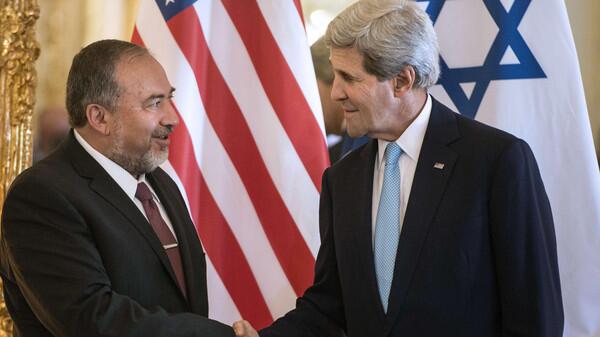 AlArabiya_Eng's tweet photo. #Israel offers to help #Arab nations over Iraq crisis http://t.co/JpFU83EGqR http://t.co/4VJ7xTkzc2