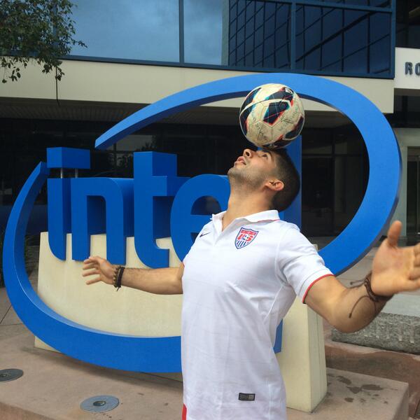 intel tweet picture