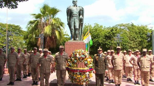 YA HEMOS VISTO LA LUZ, MAS NUNCA NOS LLEVARAN A LA OSCURIDAD.!! CHAVEZ VIVE!