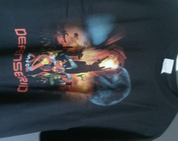 aerwidh's tweet image. My #DefenseGrid t-shirt just arrived in the mail from @HiddenPathEnt. I&apos;m loving it!