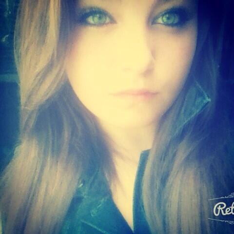 invaliduser11's tweet image. ~Yes I'm different, but I'm not gonna be a copy just to fit in~ 💕