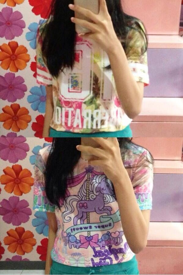 Variable_shop's tweet image. Barter/sell crop top. Lucu banget:3 di sell via atm/post : 150/psc. Via pulsa 200/pcs. Via pulsa xl. Belum ongkir :)