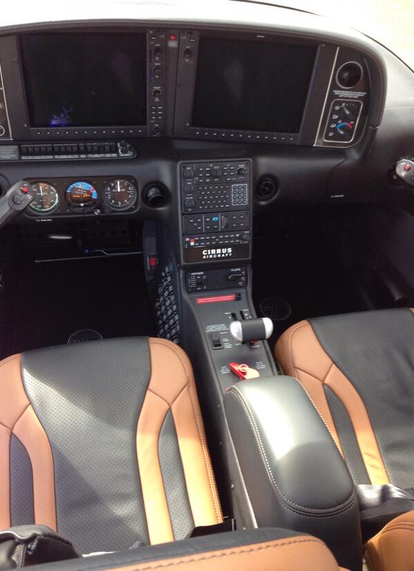 Wow - this is a fantastic interior !
#SR22T #G5