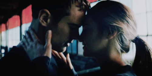 Be brave, Tris. tweet media