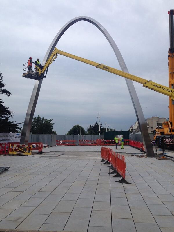 DamianCollins's tweet photo. As EU leaders meet in #Ypres to remember #WW1 the #Folkestone @step_short memorial arch takes shape @David_Cameron http://t.co/fa3sL6kLzc