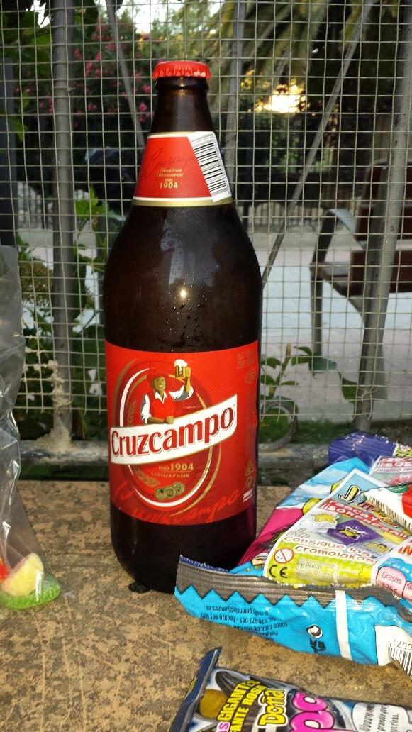 eli_gaditana's tweet photo. FELICIDADES A @eli_gaditana @elibarbuita @VANESAPULID @morenita_alcai xk hoy es juernes San Cruzcampo ;) http://t.co/BS4CqDiAxu