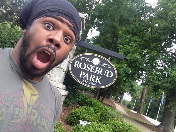 AustinCreedWins's tweet photo. I found the source of all @WWEAdamRose rosebuds! I am never leaving this place..... http://t.co/UUB4sL3nlw