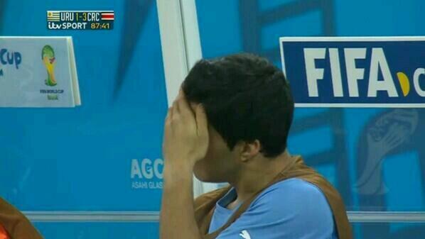 _luis16suarez_'s tweet photo. 9 partidos y 4 meses sin cenar... http://t.co/HIwxFfTFO0