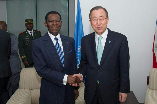 UN_News_Centre's tweet photo. In #EquatorialGuinea, #UNSG pledges closer collaboration with @_AfricanUnion http://t.co/m5ywyFccpk #malabosummit http://t.co/vxSoobnhrQ