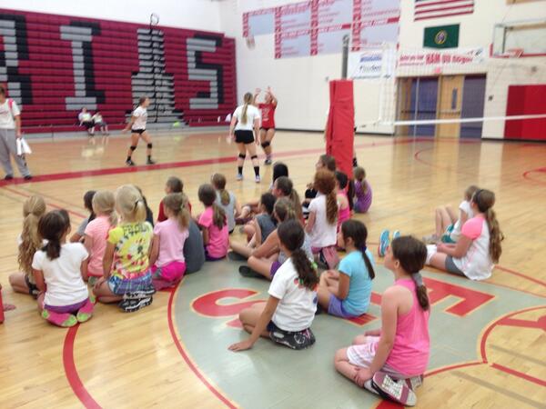 Ferris Volleyball is back!!! It's day 4 of camp:-)Here's our high school girls with the elementary kids looking on.
