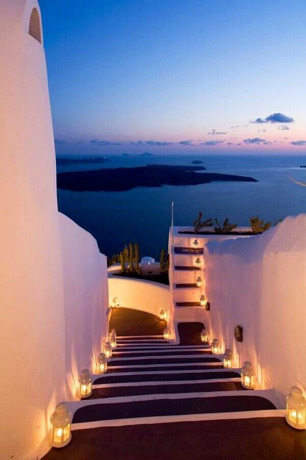 dizziebea's tweet image. Memories of a beautiful week in Santorini @EarthPix #stayedhere #amazing #stunning