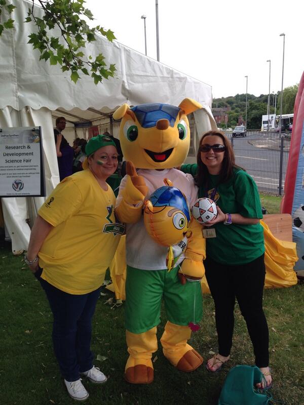 lewboi's tweet photo. What a day! #jnj #race2brazil #5462miles #happy #CSR #leeds 
#10k @Race2Brazil http://t.co/OYJxyqESQ5