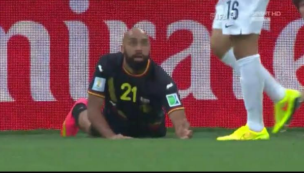 SkySport's tweet photo. La barba importante di #VanDenBorre. Ricordate in che squadre italiane ha giocato? #CoreaBelgio #SkyMondiali http://t.co/DPAtuAjxLr