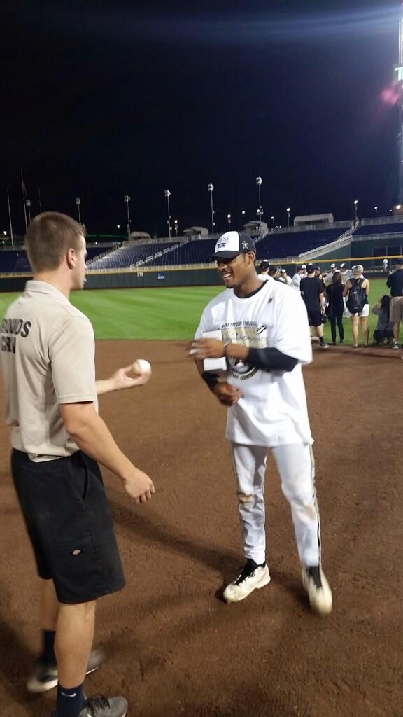 cws_groundscrew's tweet photo. Our guy @Kpoljanac presenting @Norwood_10 with his game winning HR ball recovered from the bullpen after the game! http://t.co/5rm7lS2rKr