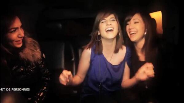 SecretaireNono's tweet photo. Moi et @MathildeAuBalai le soir où on a volé la limousine de @princeHenryGay ( @SecretaireNono @isabelleidf1 ) http://t.co/II5vgyE0nn