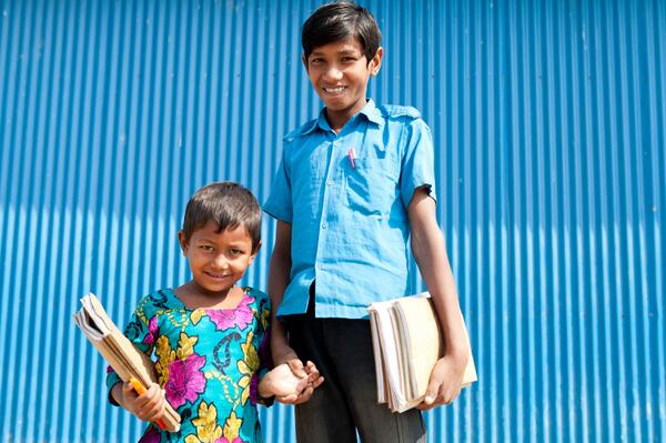 biaagcanada's tweet image. Meet the brothers &amp;amp; sisters in Bangladesh who're tackling girls’ rights TOGETHER! bit.ly/1lhVPH5