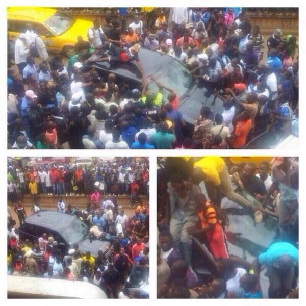 subtlencheh's tweet photo. Cameroonian National Soccer team attacked by angry mob upon returning to the Capital Yaounde. http://t.co/DIKfnAYQWm