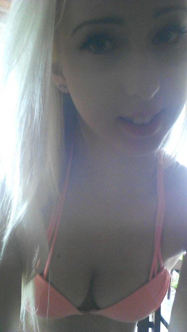 Sneak peak from one of my scenes here in Vegas <333 http://t.co/6QXspcc66x<a href="/tag/icecream"class="tags"><span>#icecream</span></a><a href="/tag/simple"class="tags"><span>#simple</span></a><a href="/tag/orgasmicface"class="tags"><span>#orgasmicface</span></a>