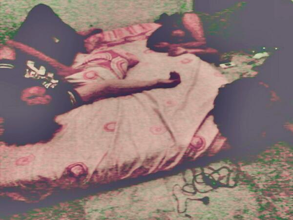 Manager <a href="/CSKOfficial/">케씨신기 (CassieShinKi)</a> <a href="/GolfisiH/">*COLD*</a> ..kelvan dan <a href="/rinovicky/">Rino Vicky</a> lagi tertidur pulas di tempat kak ajeng wakakak