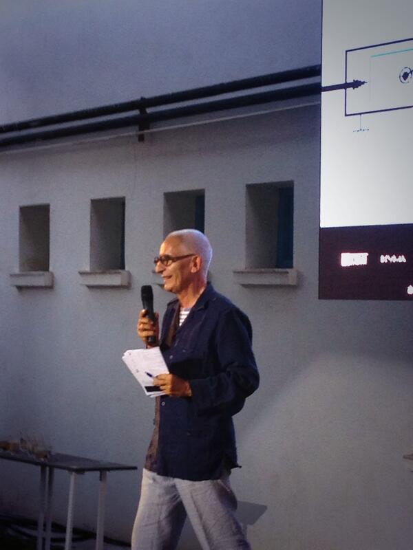 ProcessTunisie's tweet image. Le président du jury Monsieur Alain Lardet qui s'apprête à annoncer les prix #ProcessTn #Design #Tunisie